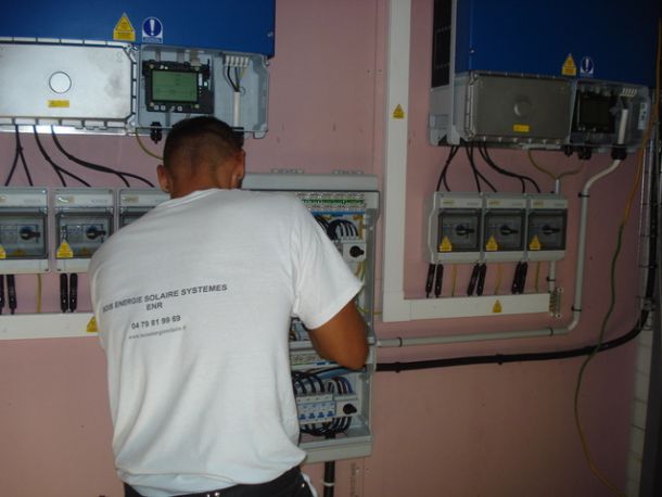 Batterie de stockage solaire et onduleur photovoltaïque